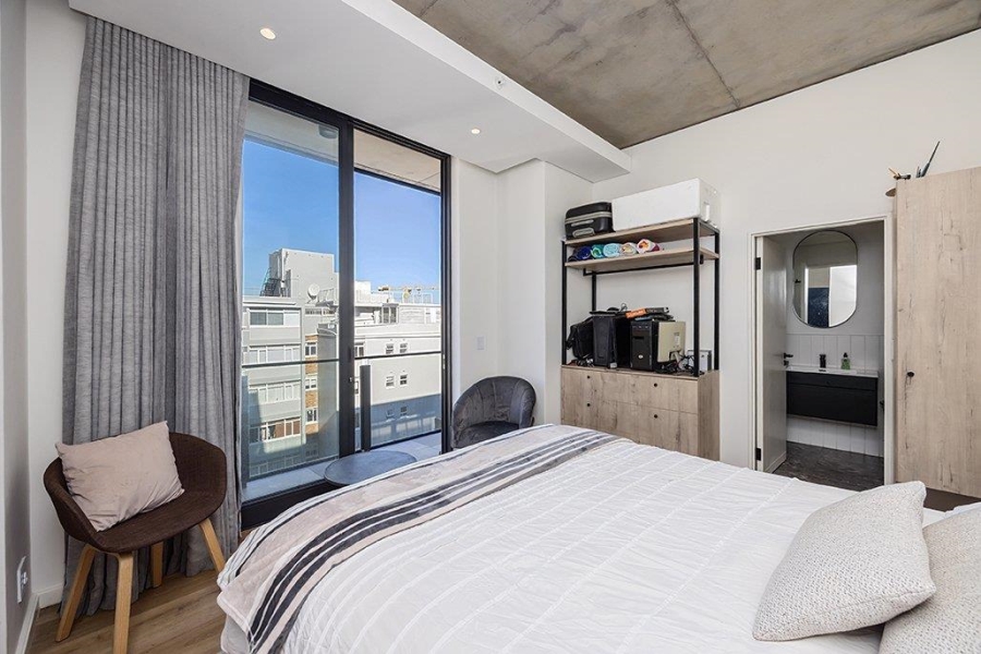 2 Bedroom Property for Sale in Sea Point Western Cape